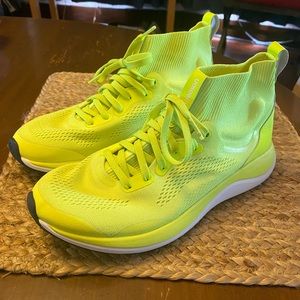 Lululemon Chargefeel Mid Women's Workout Shoe